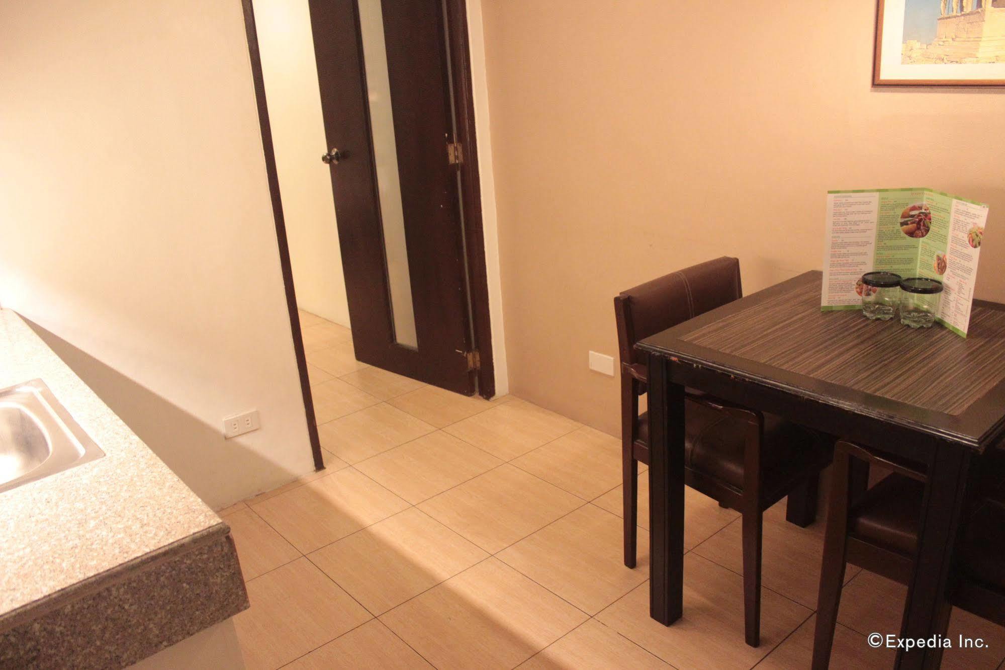 Acl Suites Quezon City Εξωτερικό φωτογραφία